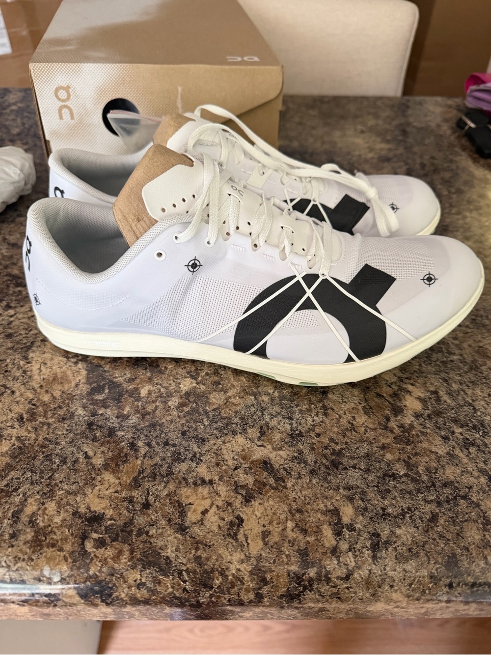 On Cloud Cloudspike 1500m Track and Field athletic shoes size men’s 10.5